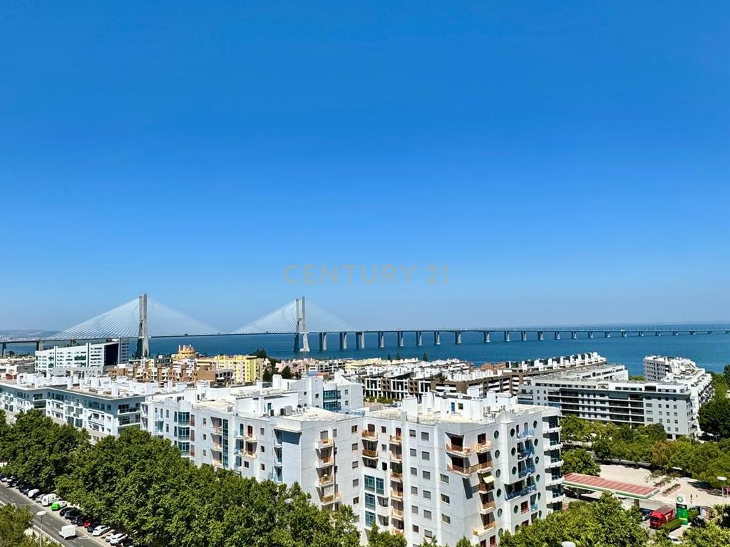 Apartamento T3 para Venda  no Parque das Nações, Expo Norte Edifício Panoramic  - Image 1