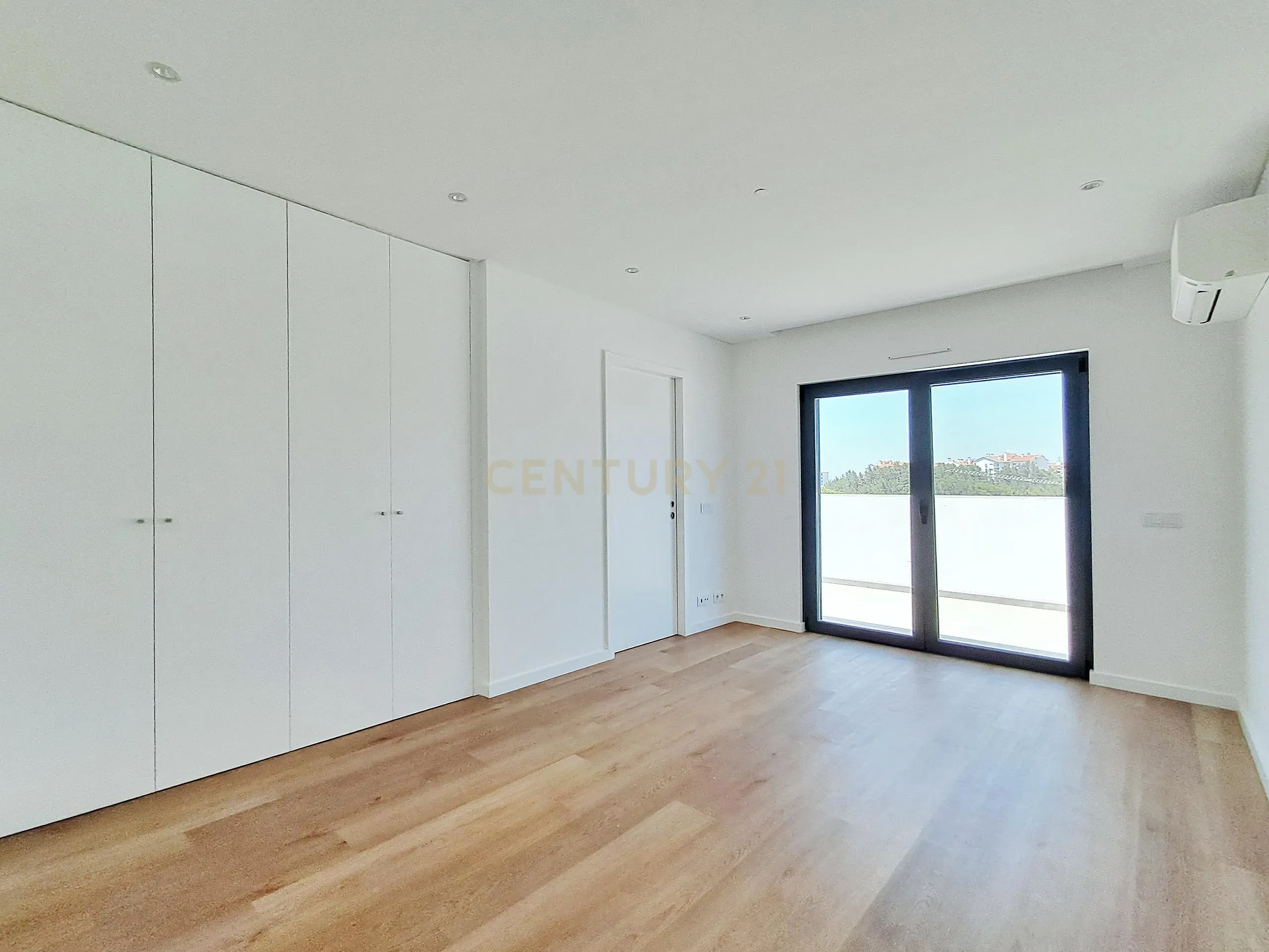 APARTAMENTO T1 | LUGAR ESTACIONAMENTO | TERRAÇO | PENTHOUSE - Image 26