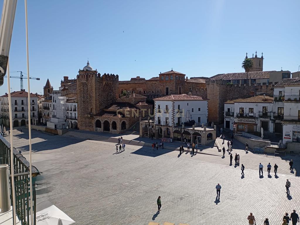 Apartamento Espetacular em Cáceres com Vista e Varandas - Image 16