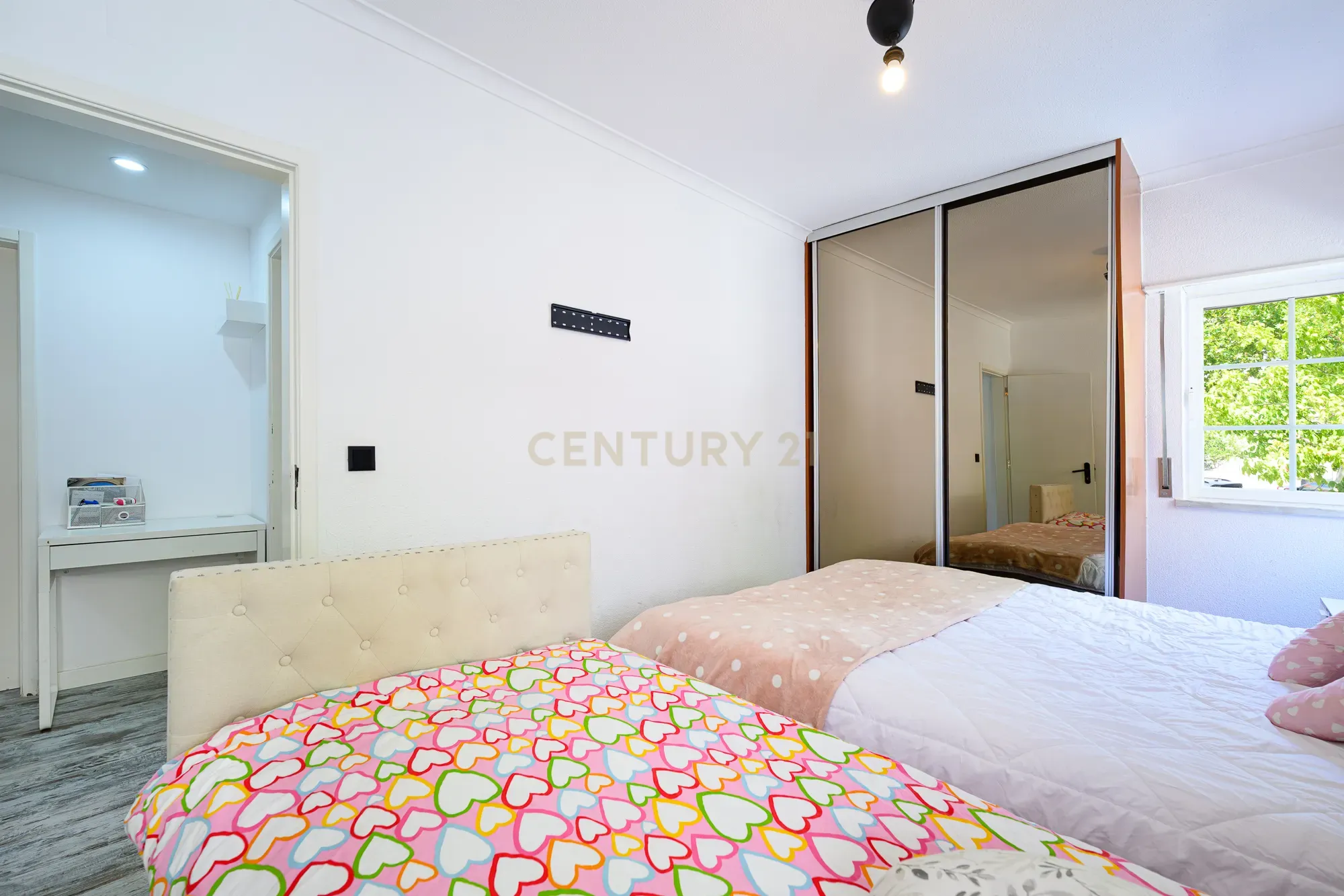 Fotografia 7 de Apartamento T2 Remodelado | Charneca de Caparica