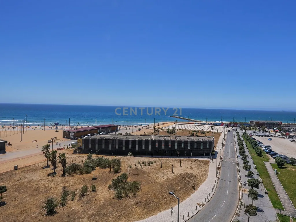 T1 moderno com domótica e piscina – Costa da Caparica - Image 41