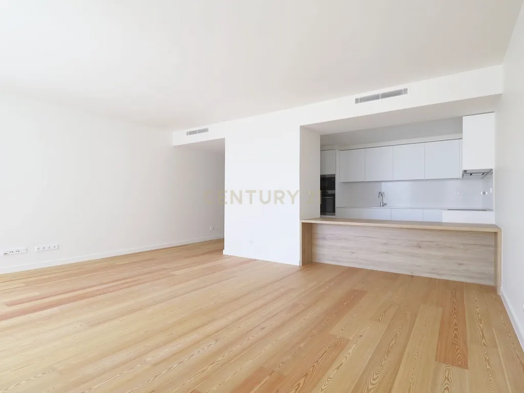 Apartamento T2 Exclusivo com Vista Mar – Totalmente Mobilado e Equipado - Armação de Pêra - Algarve - Image 12