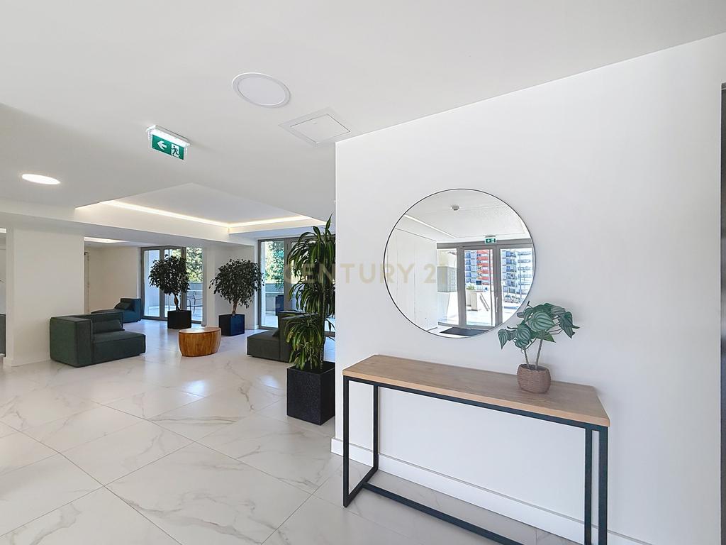 Apartamento T2 com Vista Rio, Semi-Novo, Empreendimento Seixal Baia / Vende-se com o mobiliário - Image 23