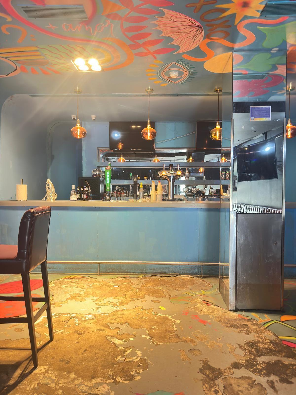 Fotografia 4 de Largo de Santos | Espaço Comercial / Bar / Cafetaria — Sem Trespasse e Pronto a Abrir