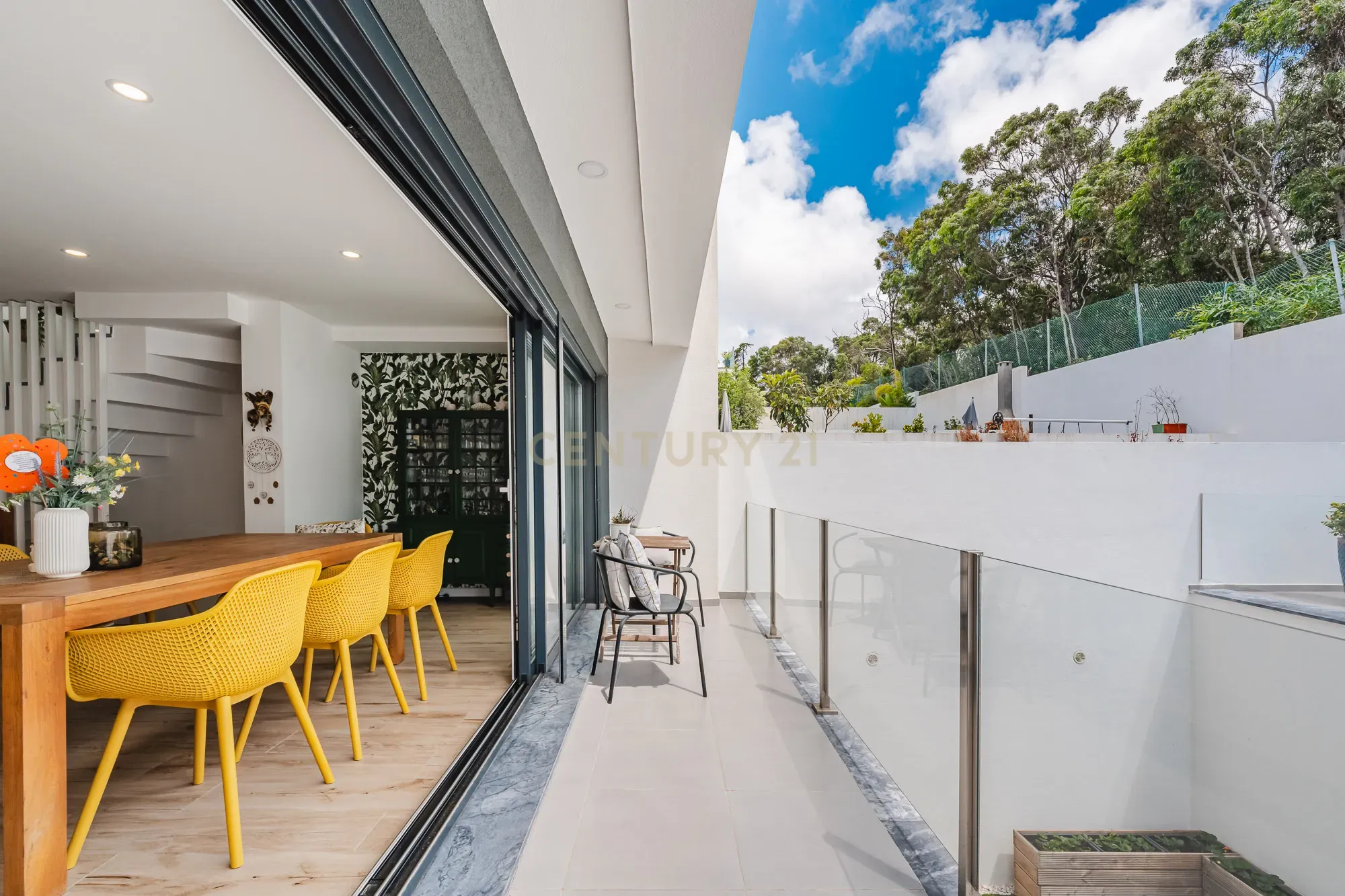 Fotografia 10 de Moradia T3 Semi-Nova com Jardim Privativo e Garagem para 2 Viaturas na Sobreda