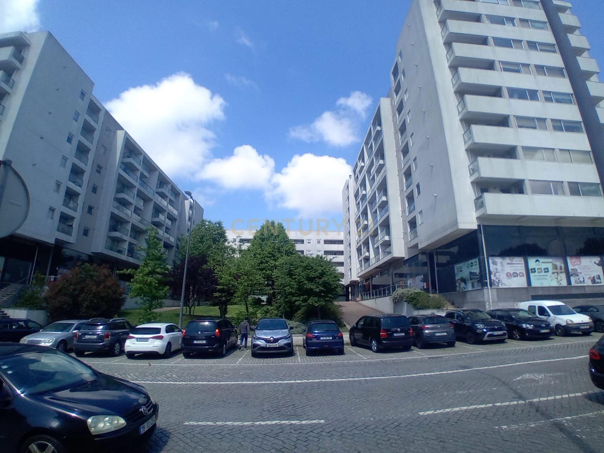 T1+1 mobilado e equipado no edifício Portas da Avenida, Porto - Image 17