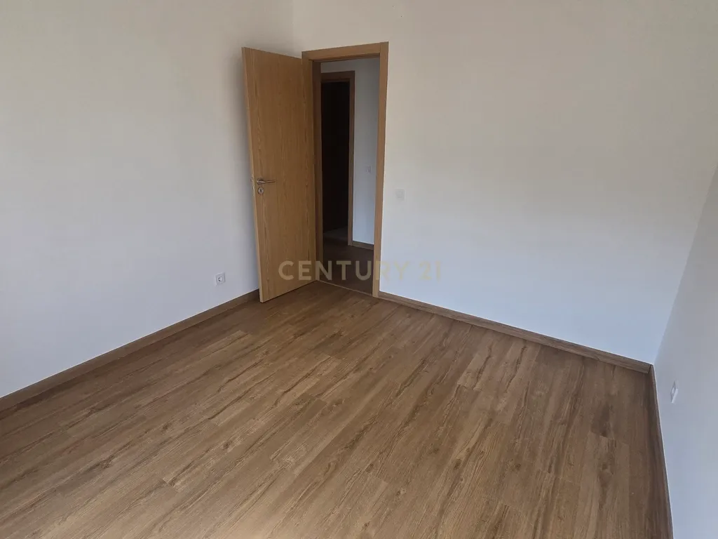 Apartamento T3 Totalmente Remodelado para Arrendamento | Bairro do Liceu | Setúbal - Image 22