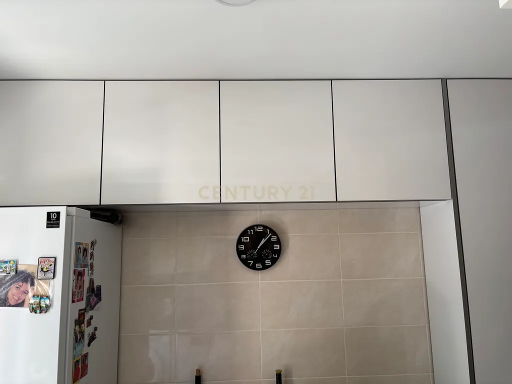 Apartamento T2 com Garagem em Localização Privilegiada - Image 21