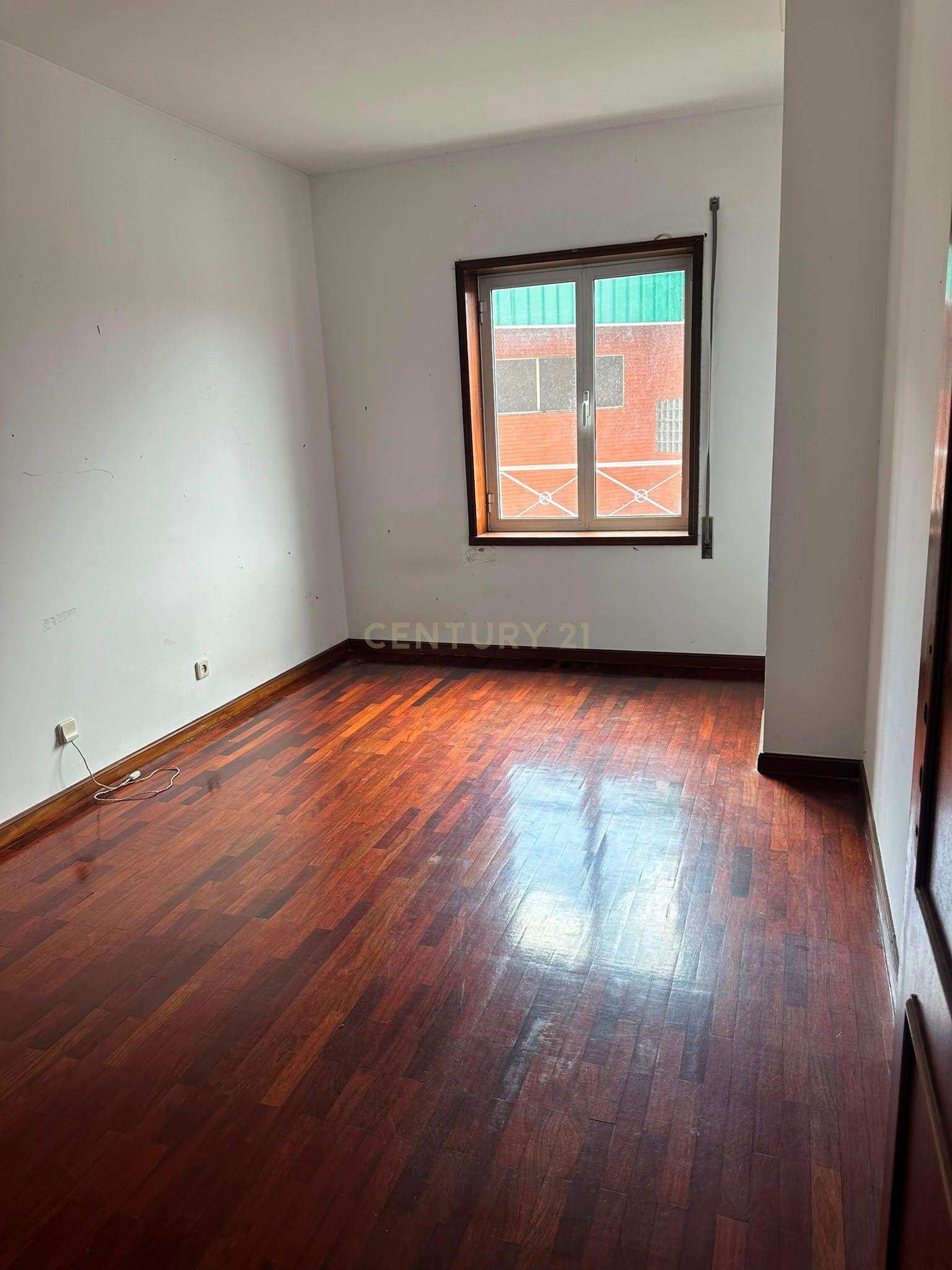 Fotografia 5 de Apartamento T3 com garagem e elevador | Braga