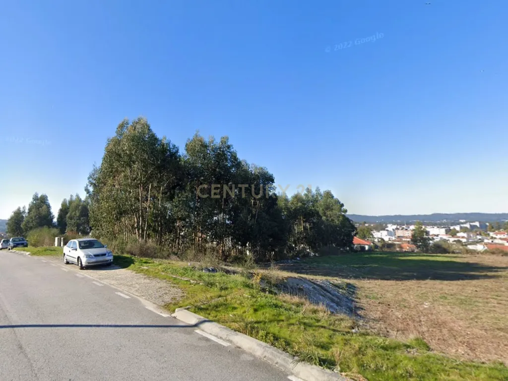 Terreno industrial de grandes dimensões, com 7 069m2, no Polo 6, em Freamunde, Paços de Ferreira - Image 4