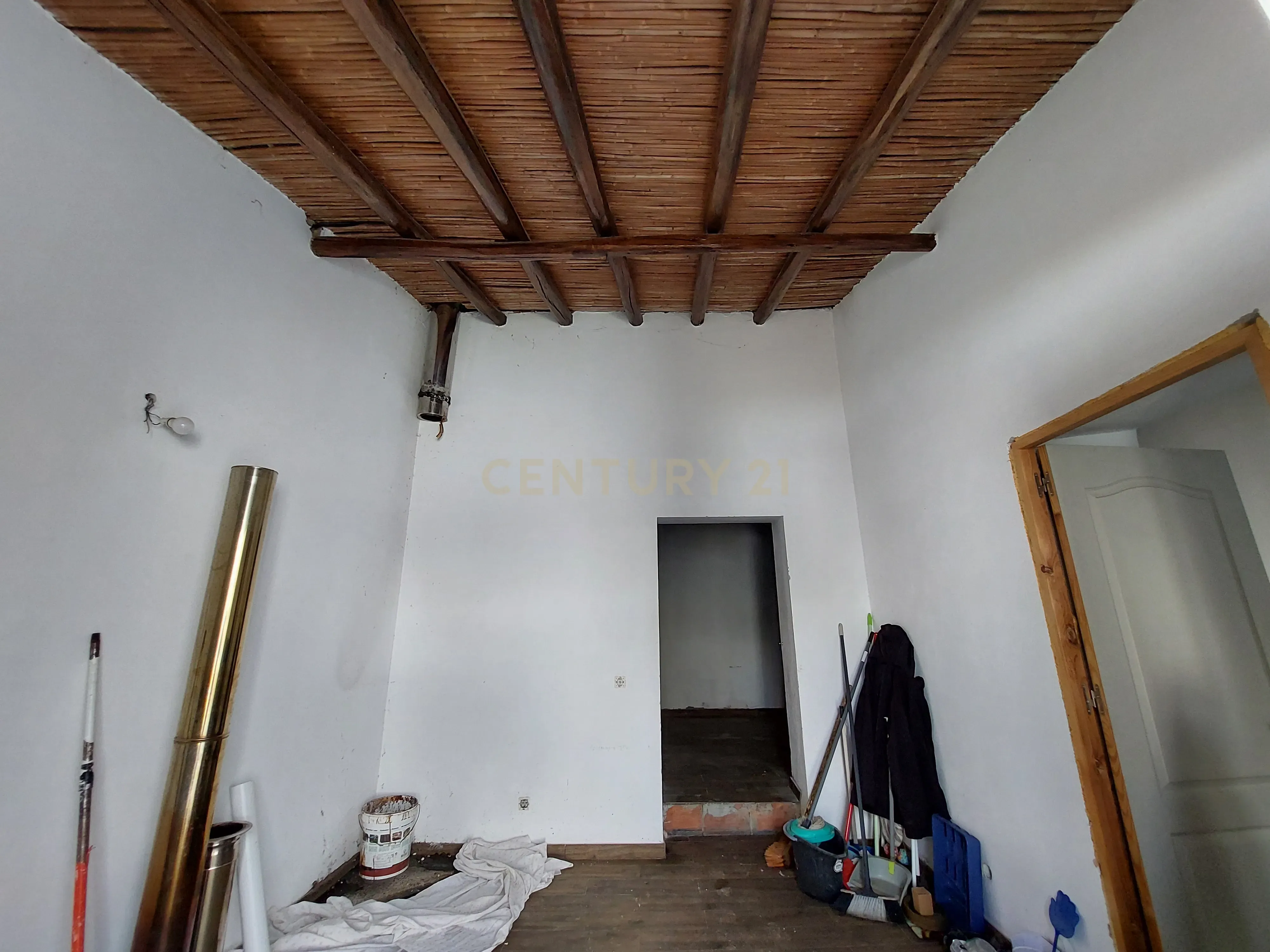 📍 LOULÉ | Moradia Térrea típica Algarvia para Recuperar - Image 6