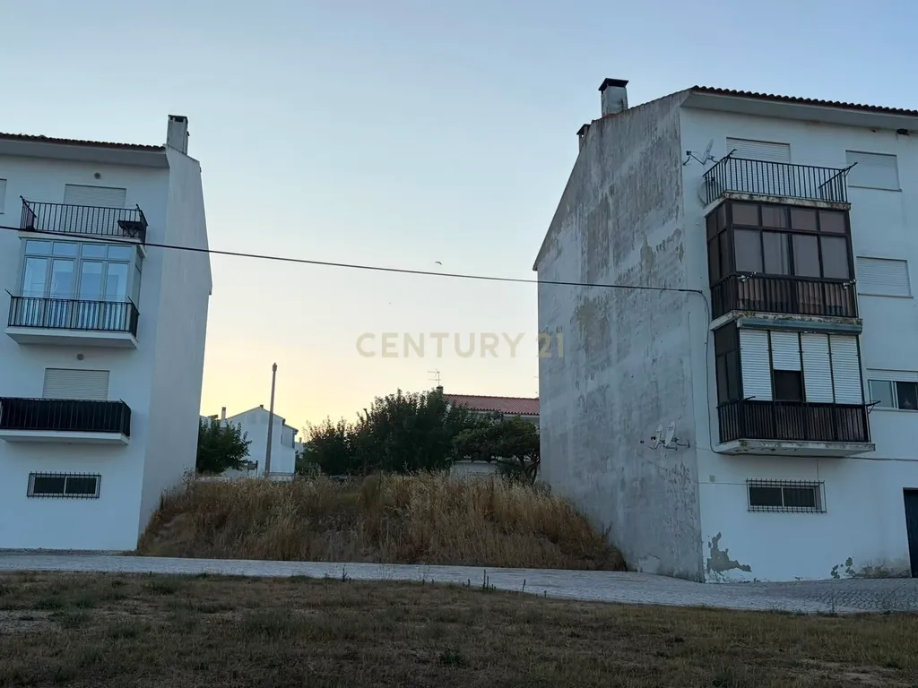 Terreno para Construção na Urbanização das Virtudes em Aveiras de Baixo - Image 2
