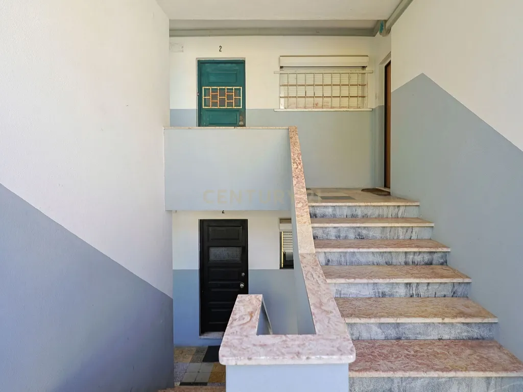 T2 na Arrentela junto à Baía do Seixal – Excelente oportunidade para remodelação - Image 14