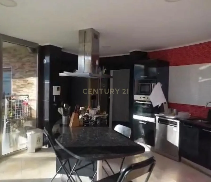 Casa T5 em Sesimbra, Setúbal com Piscina e Jardim Privado - Image 7
