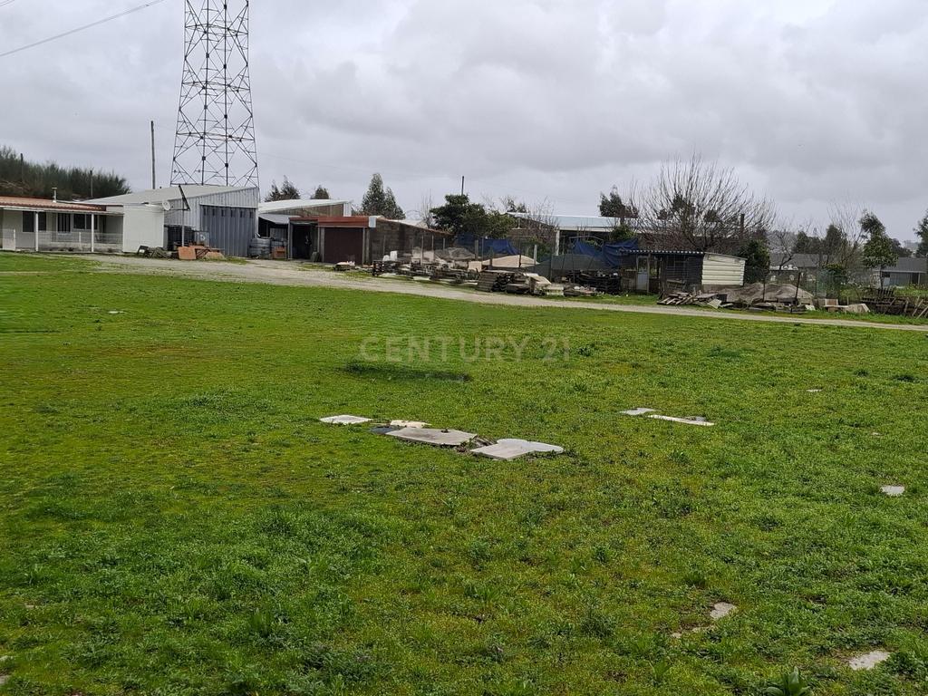 Terreno para Construção, na Via do Poder Local, em Paços de Ferreira - Image 9