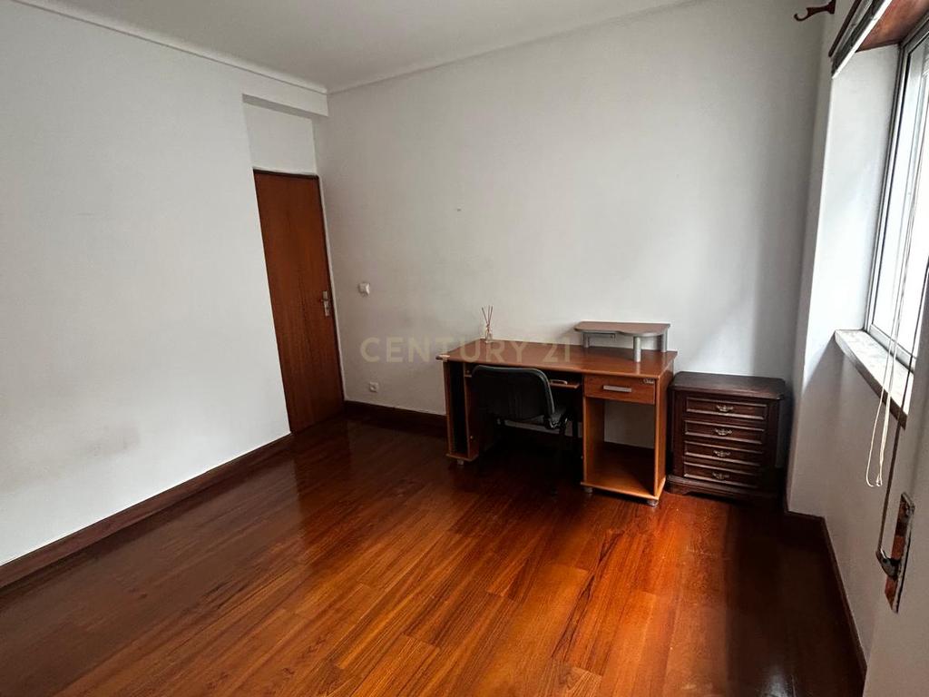 T2 Celas - Image 7
