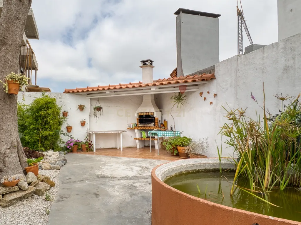 Linda Moradia T2 com Jardim e garagem a poucos kms de Martinho do Porto - Image 28