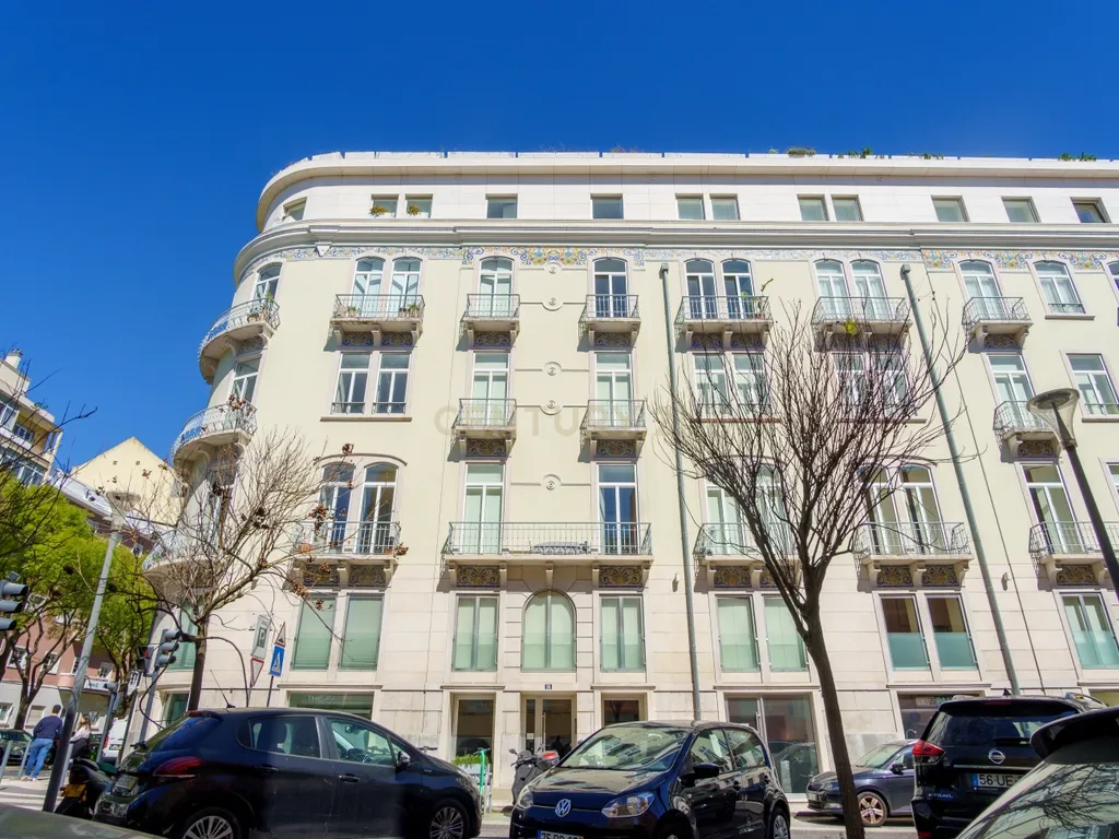 Apartamento T1 na Avenida Praia da Vitória, Saldanha - Image 23