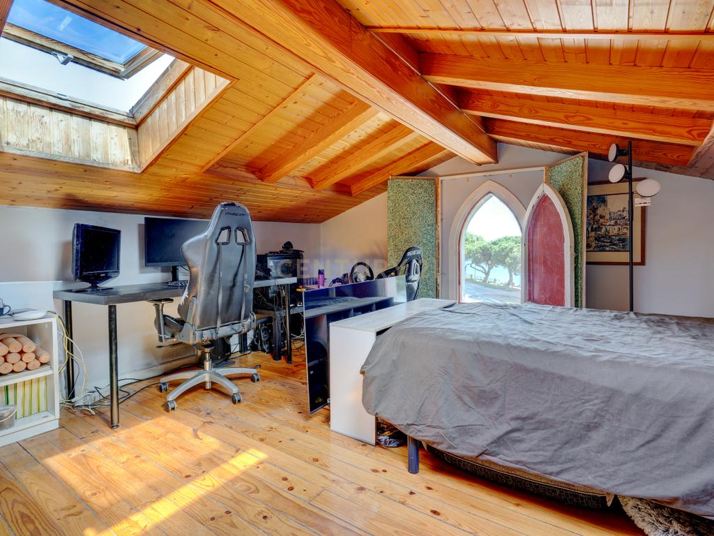  - Image 12