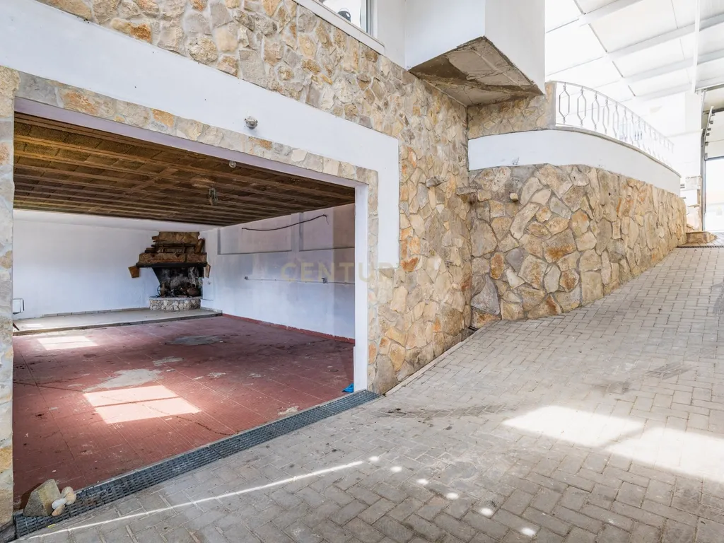 Moradia T3 com Piscina e Vistas para a Natureza – Chainça | Leiria - Image 21