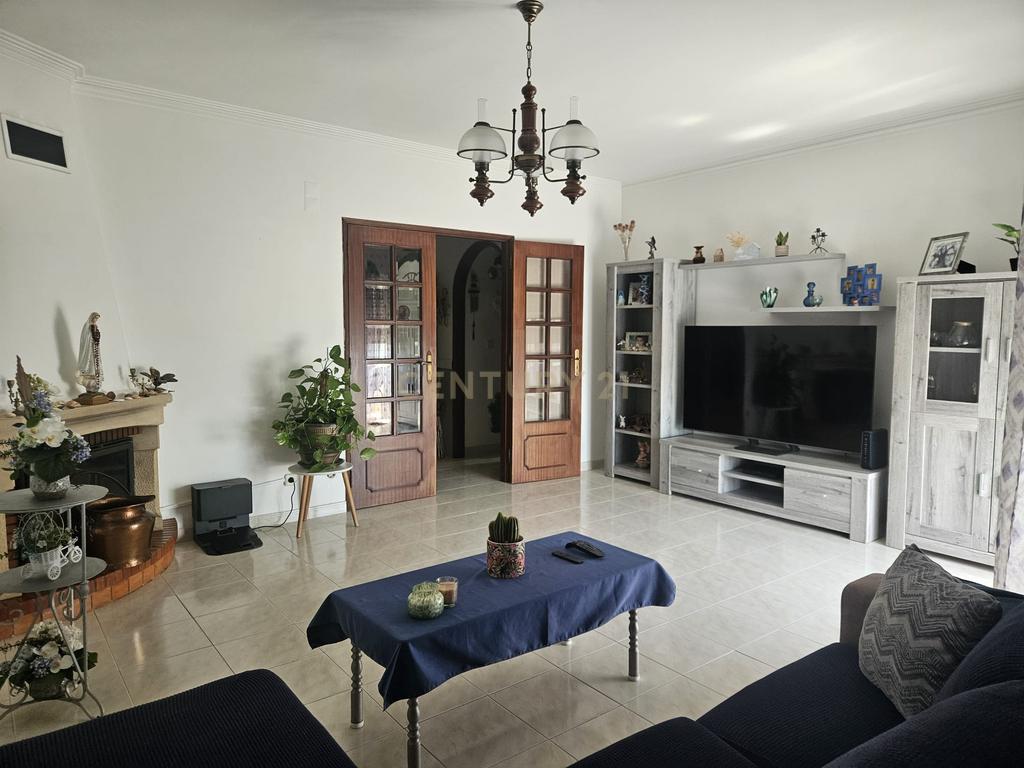 Apartamento Renovado em Nossa Senhora de Fátima, Entroncamento - Image 4