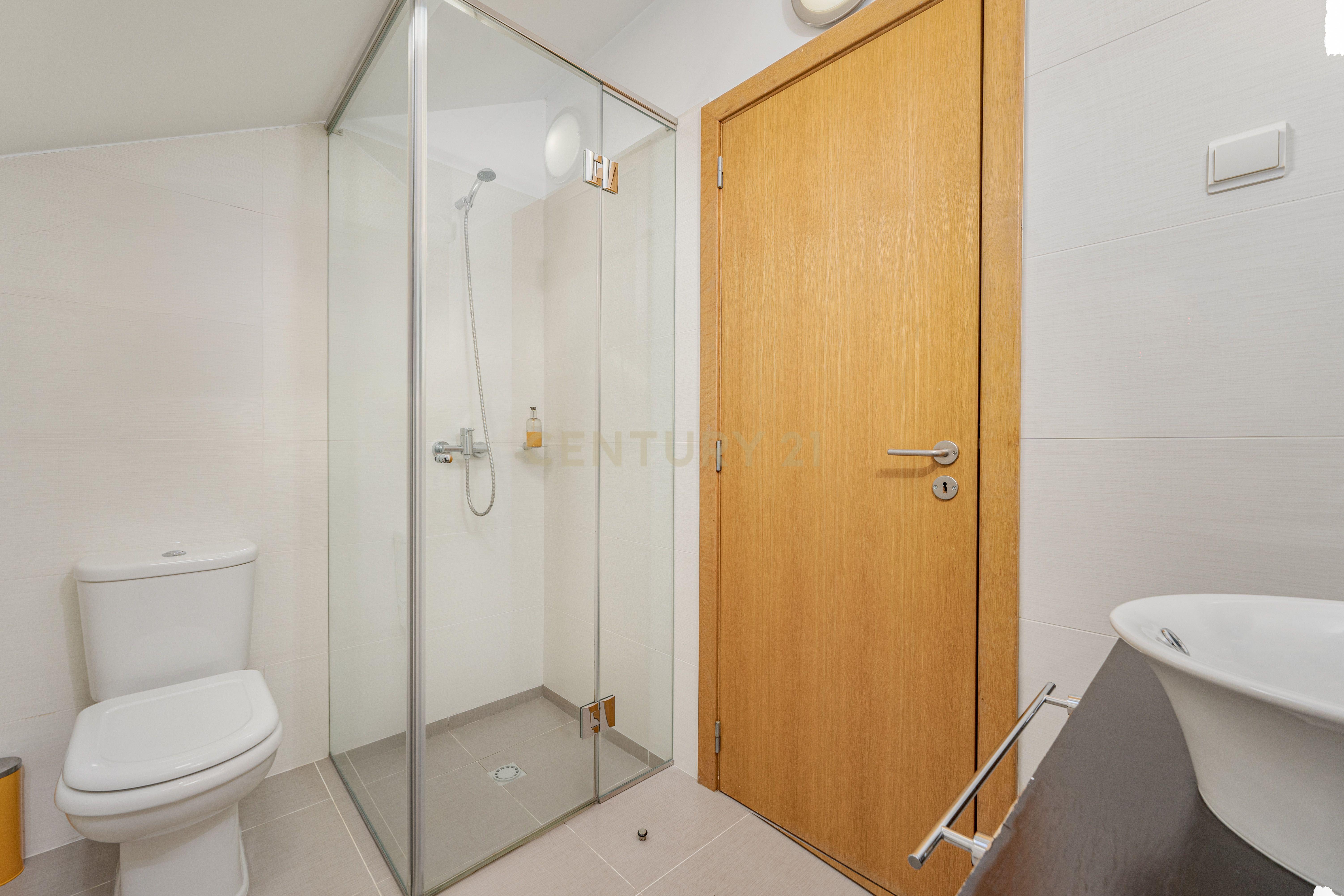 Moradia de Exceção em Ribeira Brava – Luxo, Conforto & Rentabilidade - Image 31