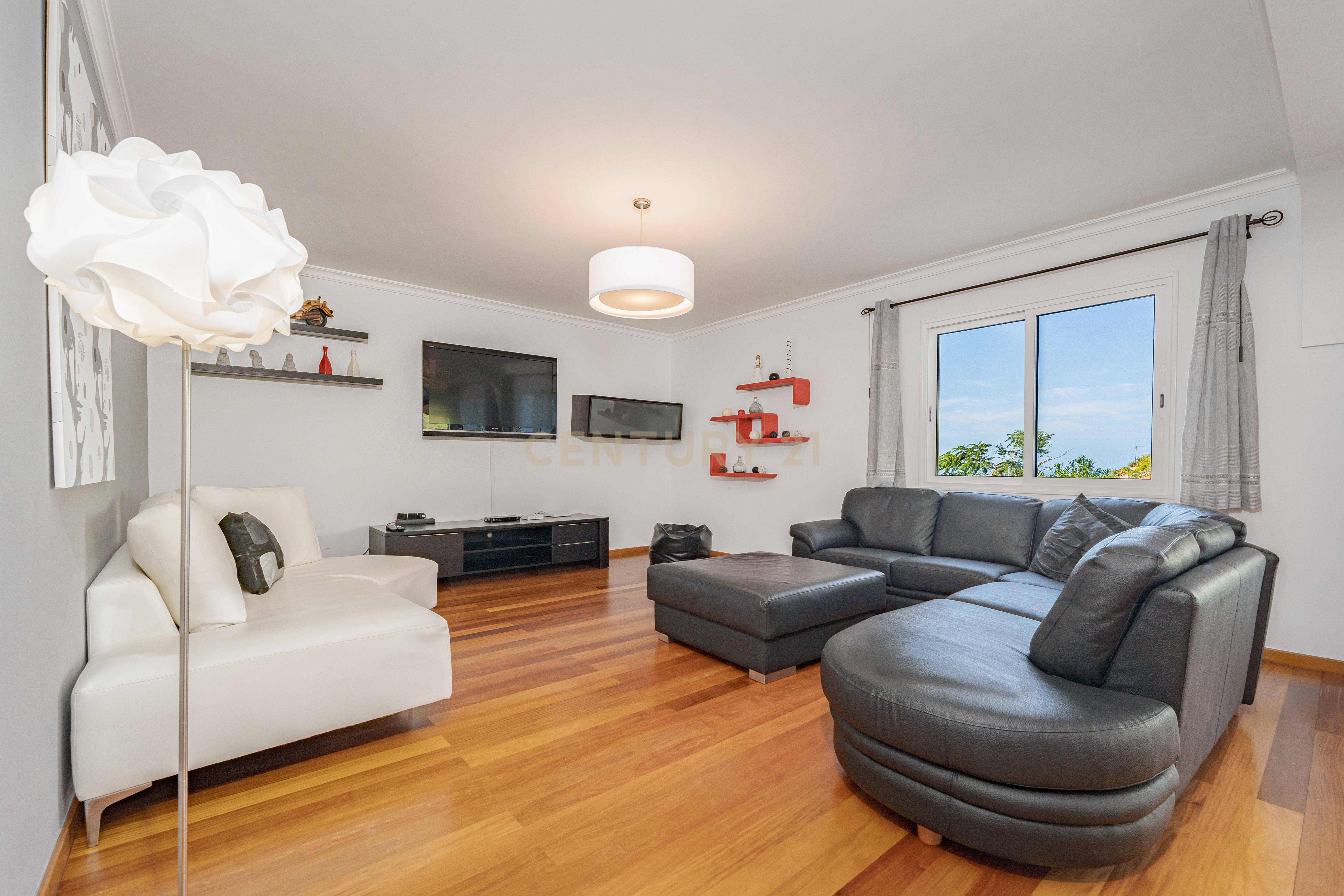 Moradia de Exceção em Ribeira Brava – Luxo, Conforto & Rentabilidade - Image 35