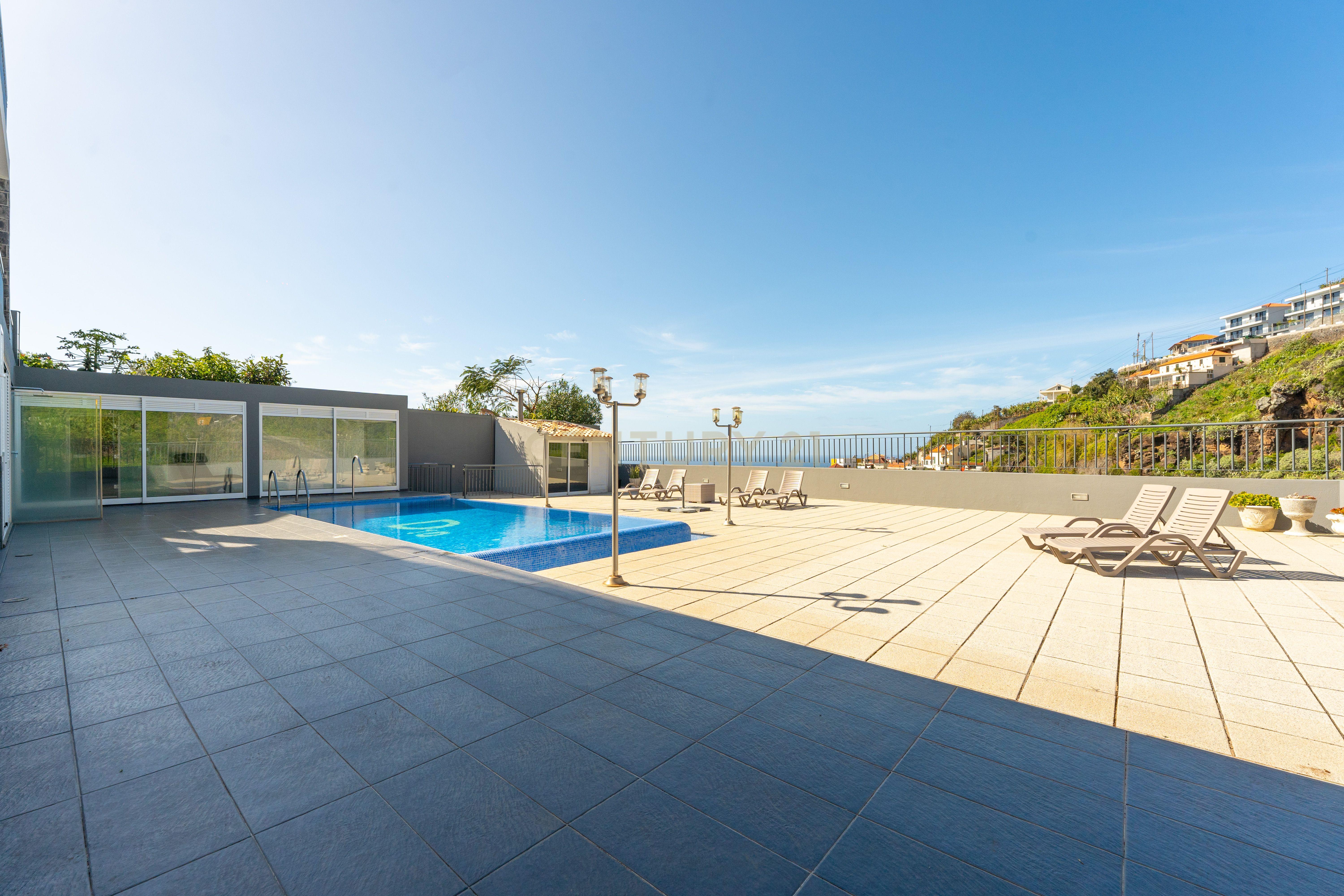 Moradia de Exceção em Ribeira Brava – Luxo, Conforto & Rentabilidade - Image 56