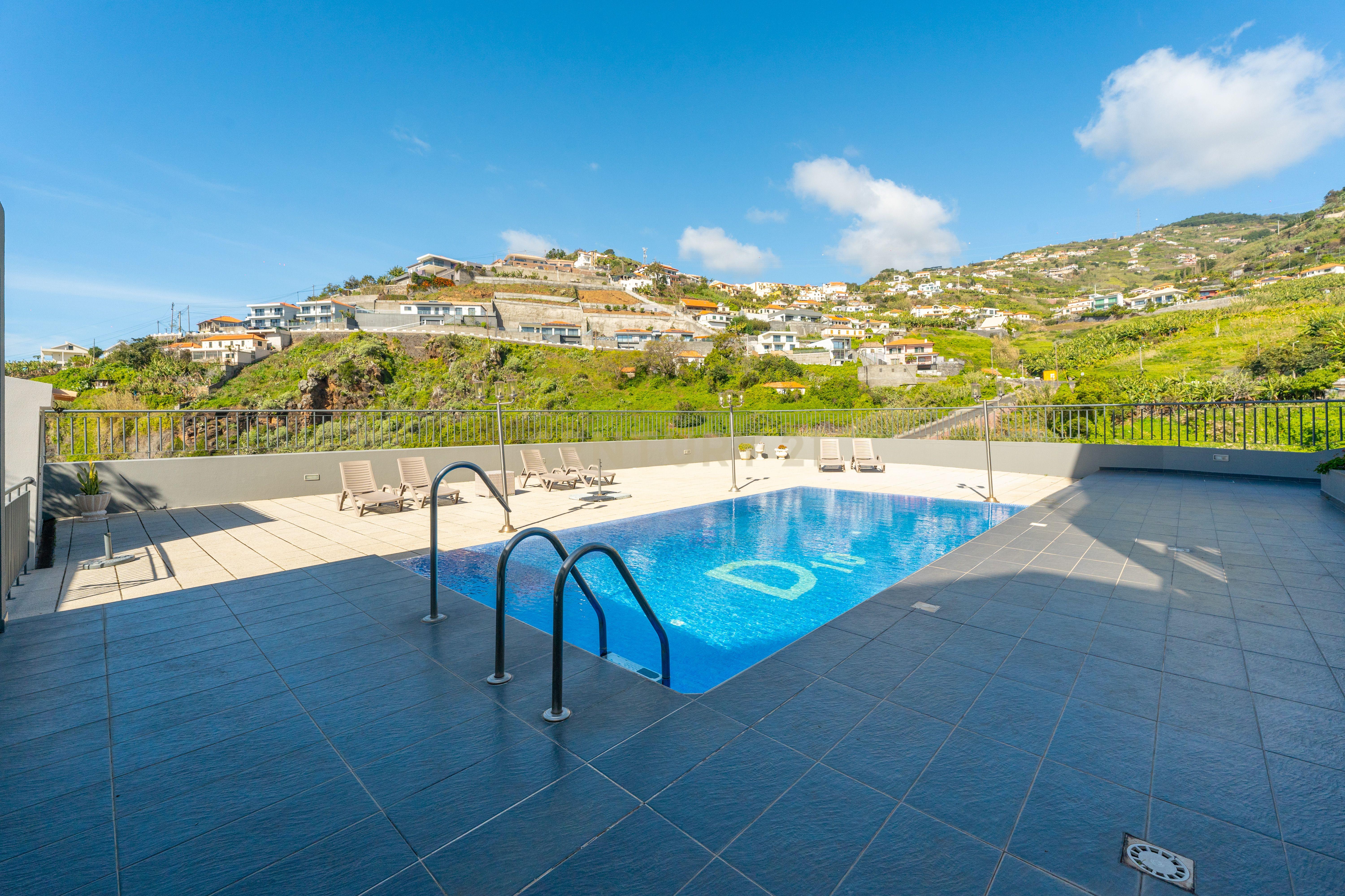 Moradia de Exceção em Ribeira Brava – Luxo, Conforto & Rentabilidade - Image 60