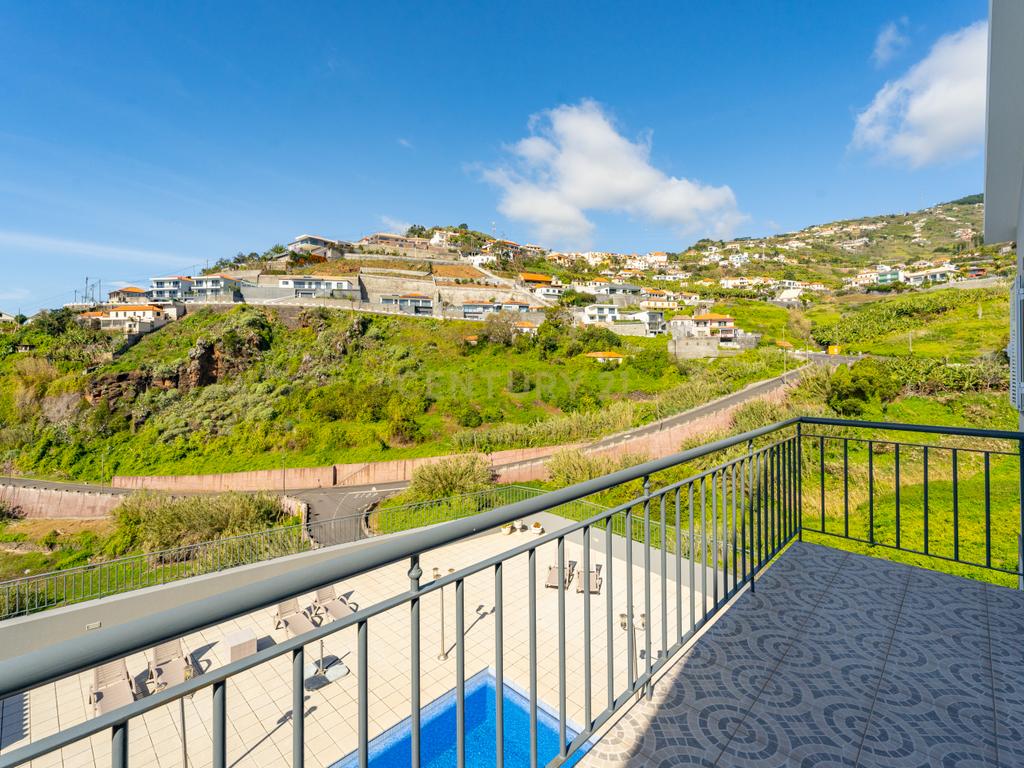 Moradia com Piscina e Vista Mar - Ribeira Brava, Madeira - Image 14