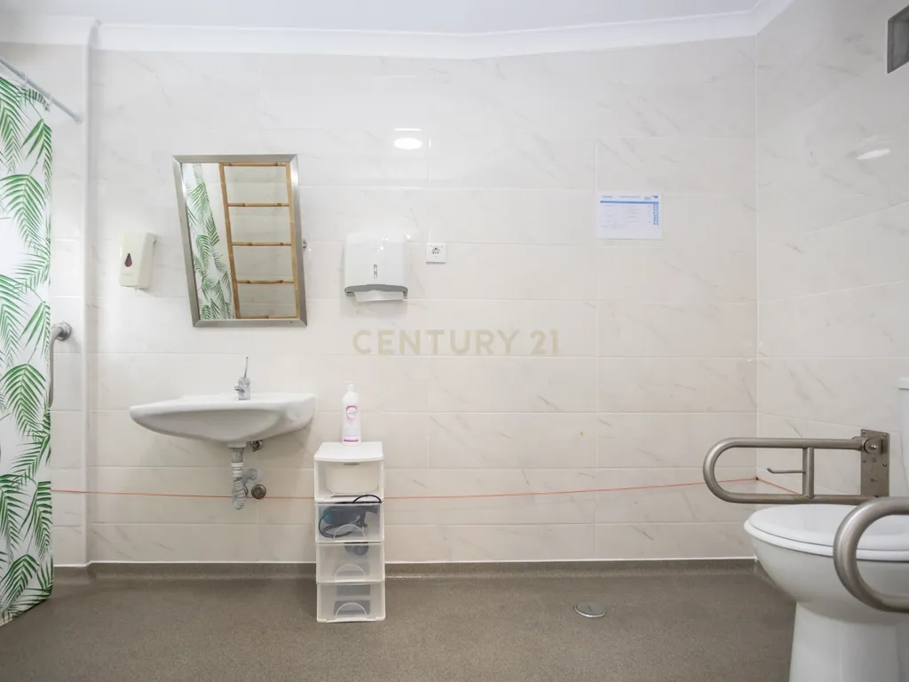 Fantástica Moradia Versátil com Piscina e Jardim, junto a serra da Arrábida – Setúbal - Image 56