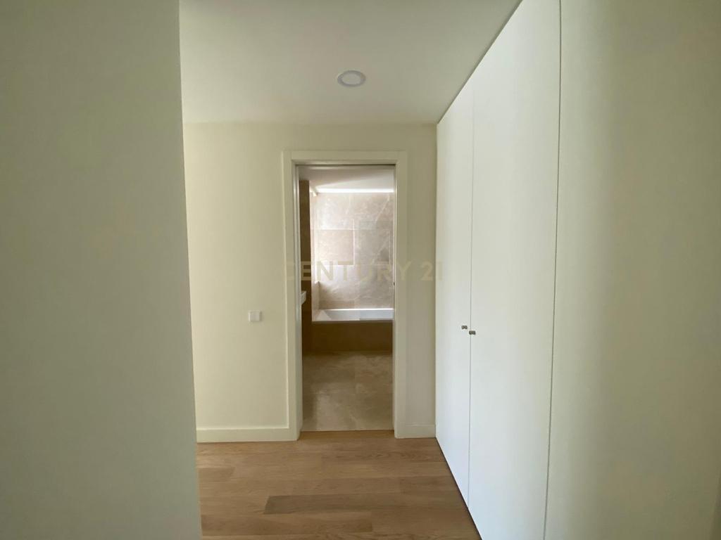 Apartamento T2 Novo com varanda, dois lugares de estacionamento, arrumo e fantásticas vistas sobre o rio - Image 22