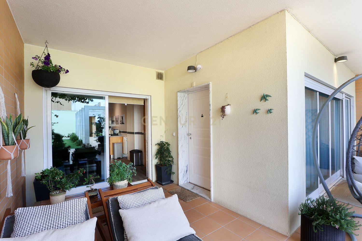 Fotografia 10 de Vila Verde - Sintra - Excelente apartamento T3 Triplex, com garagem em condomínio fechado