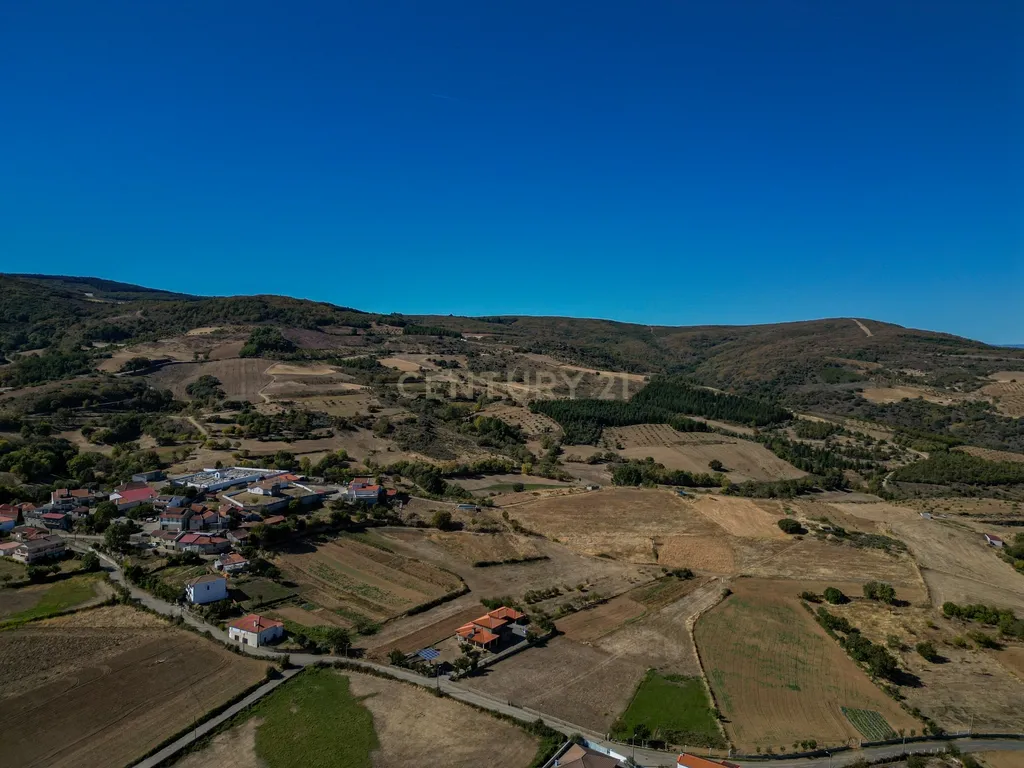 Espetacular Moradia em Rebordãos, Bragança - 8 Quartos - Image 30