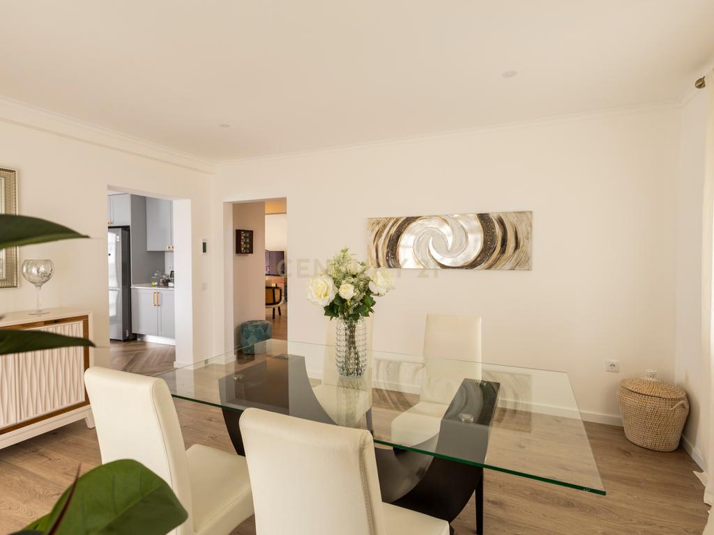 Moradia de Sonho na Charneca da Caparica – Elegância, Conforto e Localização Privilegiada - Image 17
