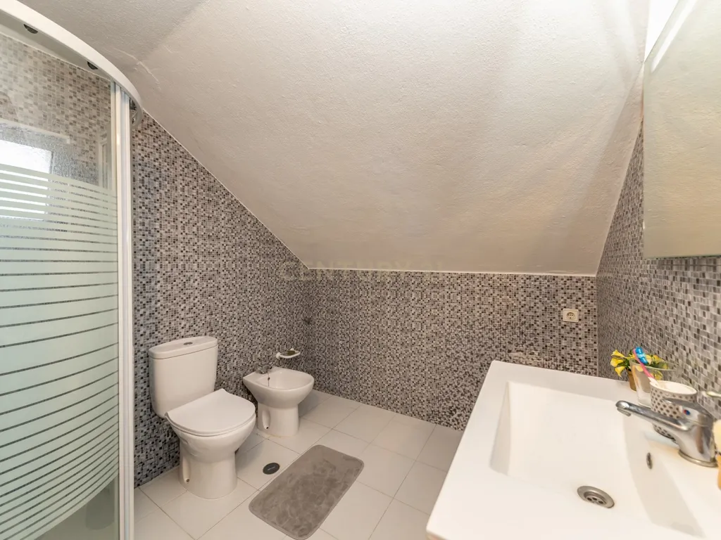 T3 + T1 com Garagem e Logradouro em Corroios, Seixal, Setúbal - Image 38
