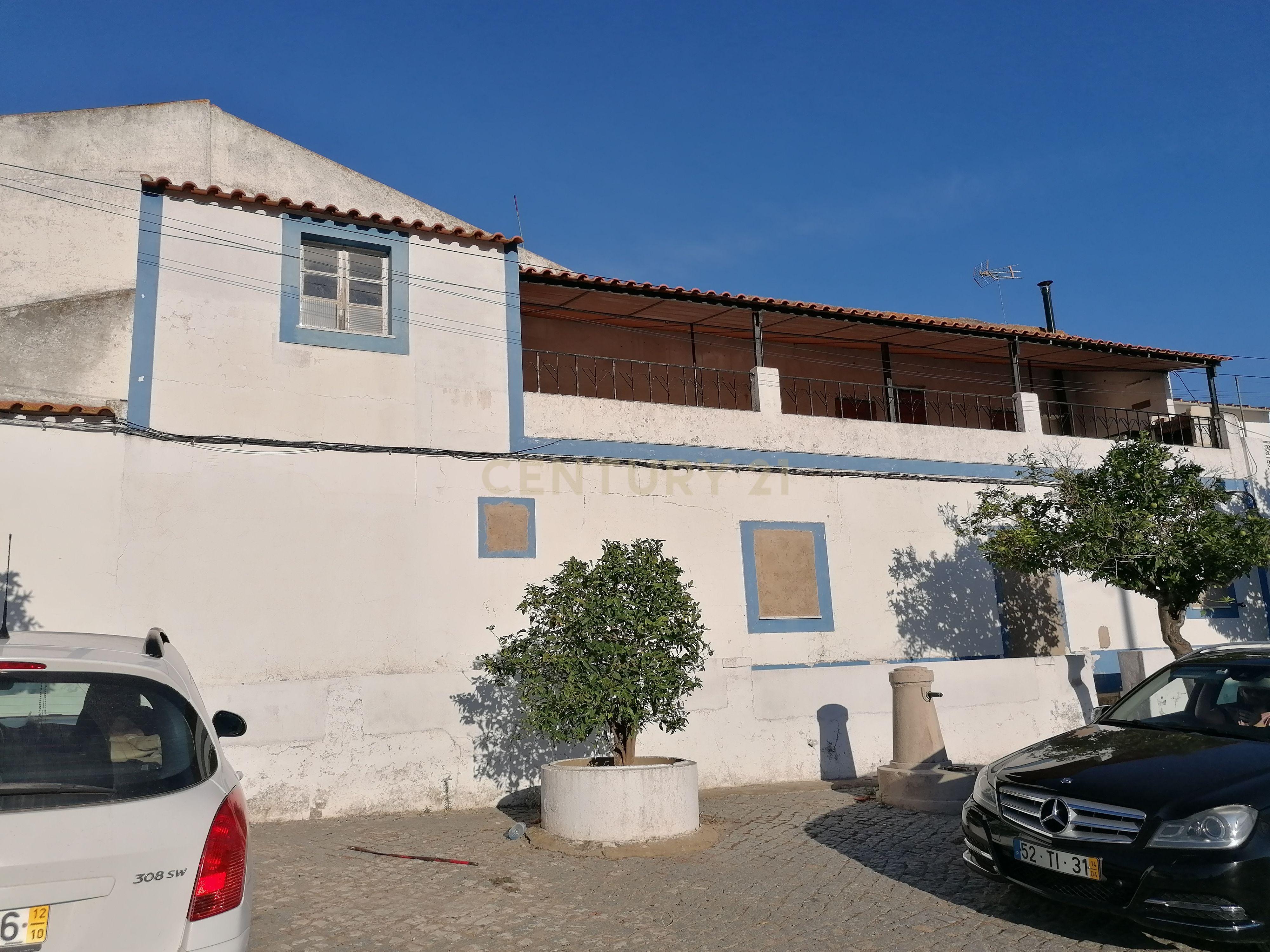 Moradia T3 em Mourão, €97.000