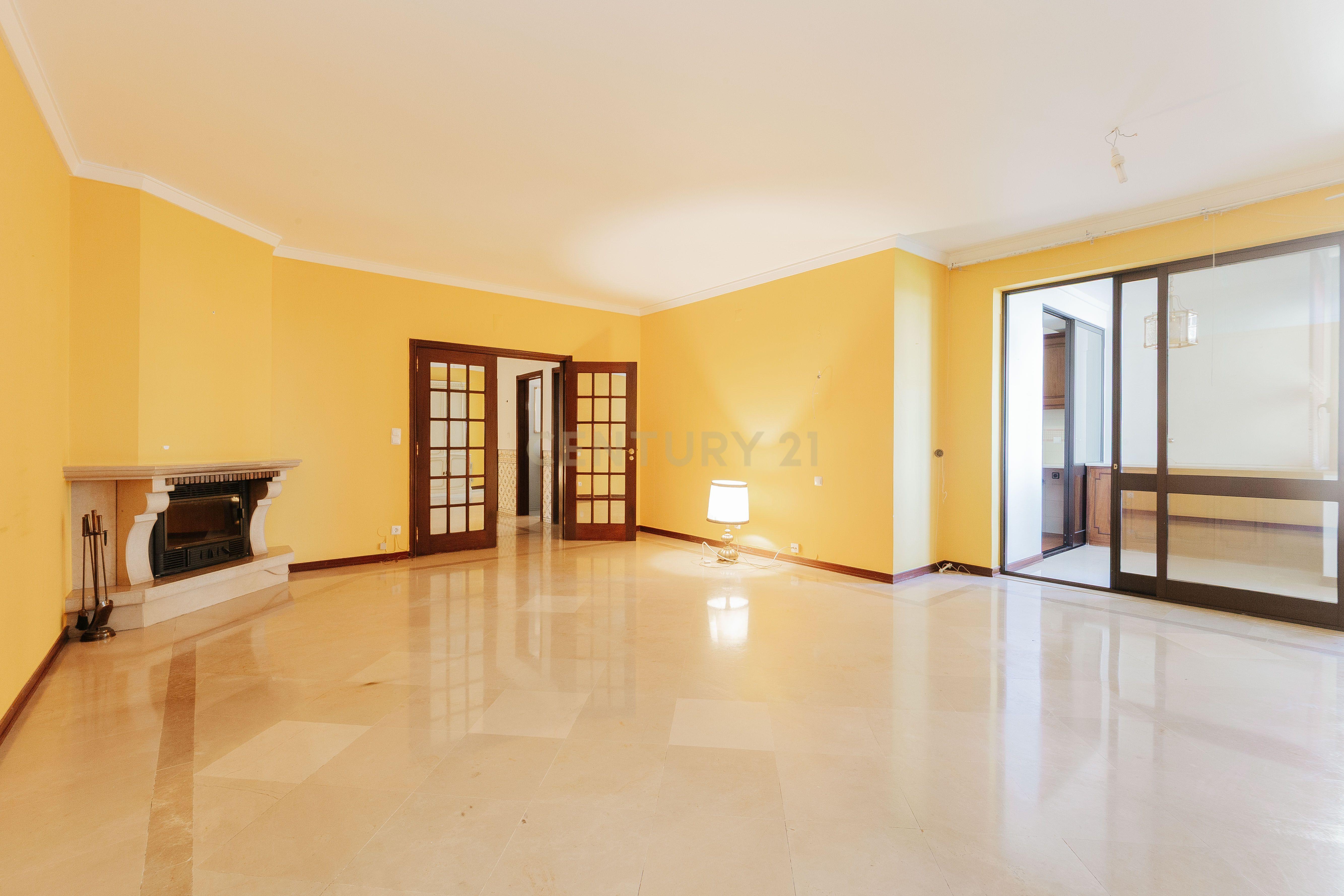 Fotografia 5 de Apartamento T3 - Restelo Lisboa
