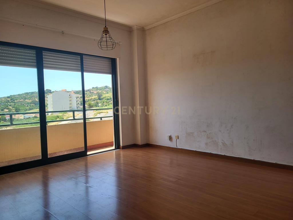 Apartamento T2 - Alenquer - Image 8