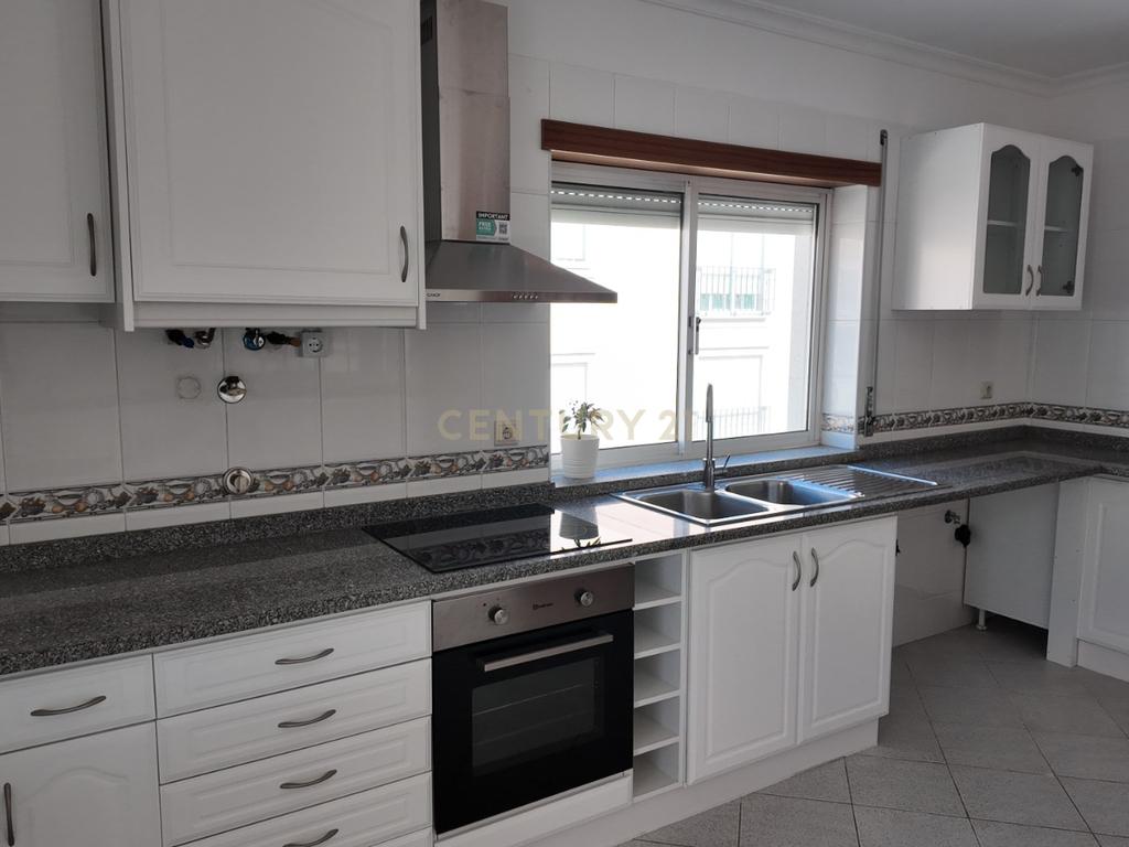 Apartamento T2 em Covilhã e Canhoso  - Image 6