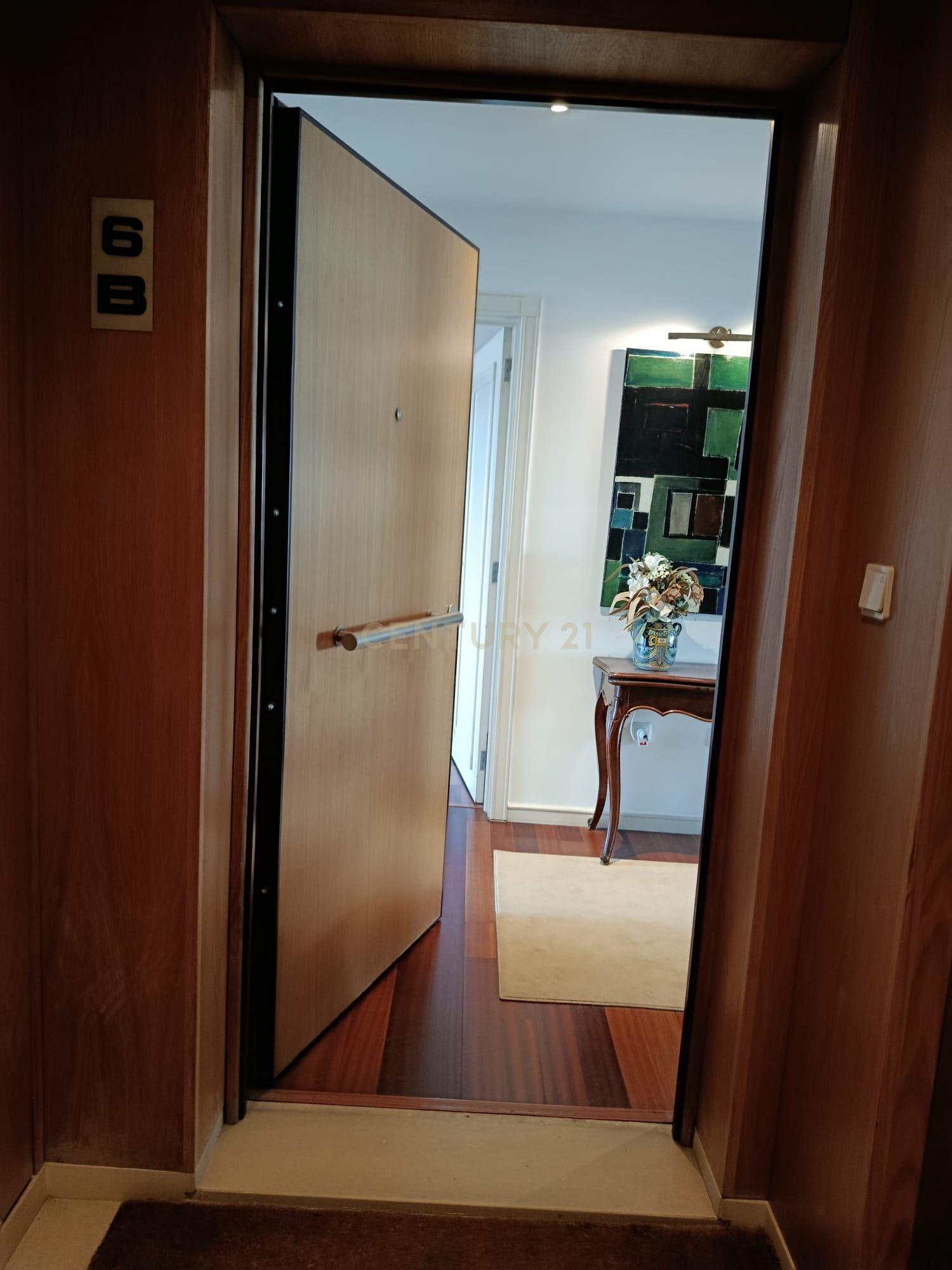 Fotografia 6 de Apartamento com duas suites; estacionamento e arrecadação nas Avenidas Novas