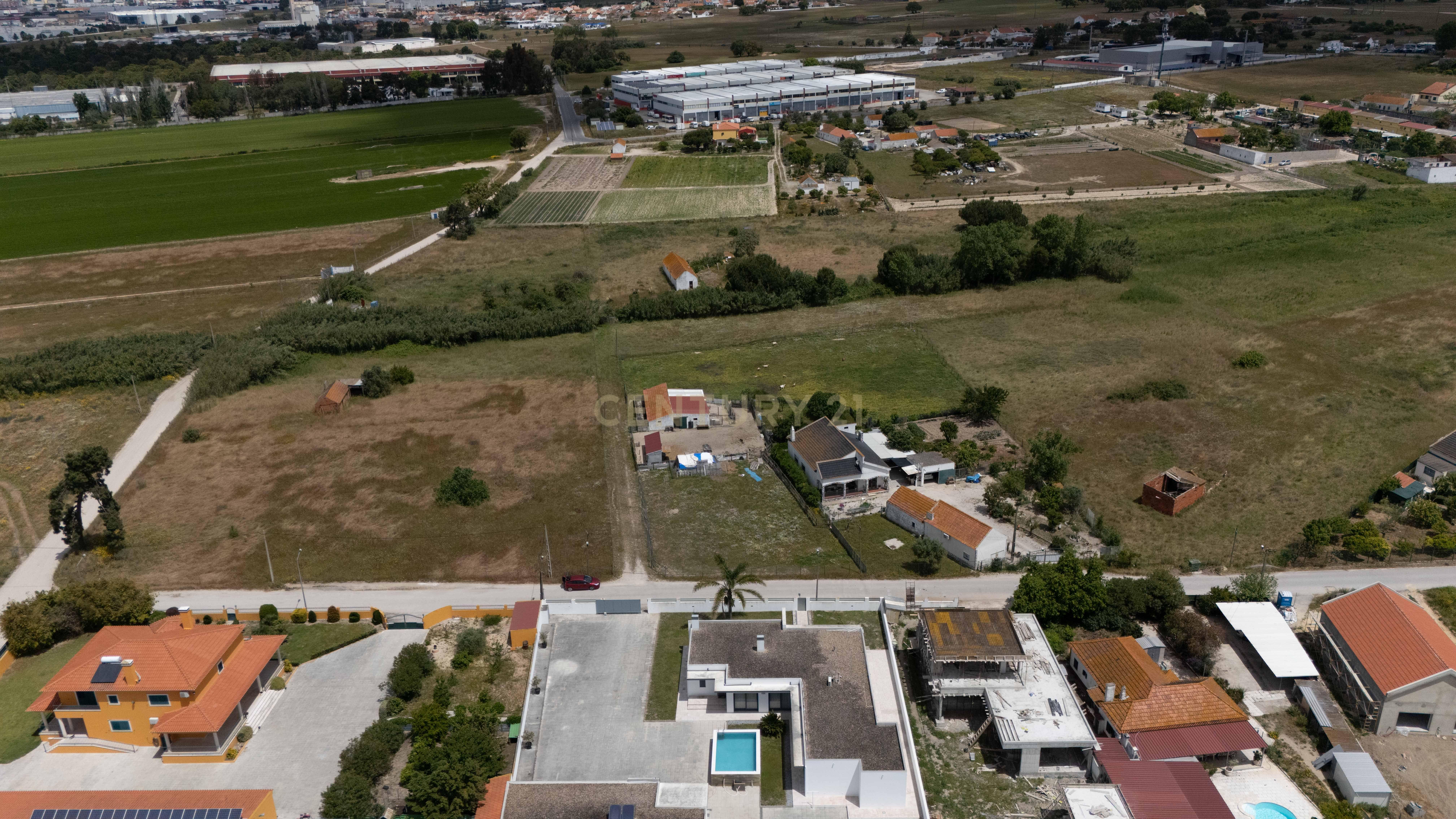 Moradia Térrea T4 no Montijo — Isolada, Moderna e com Piscina - Image 49