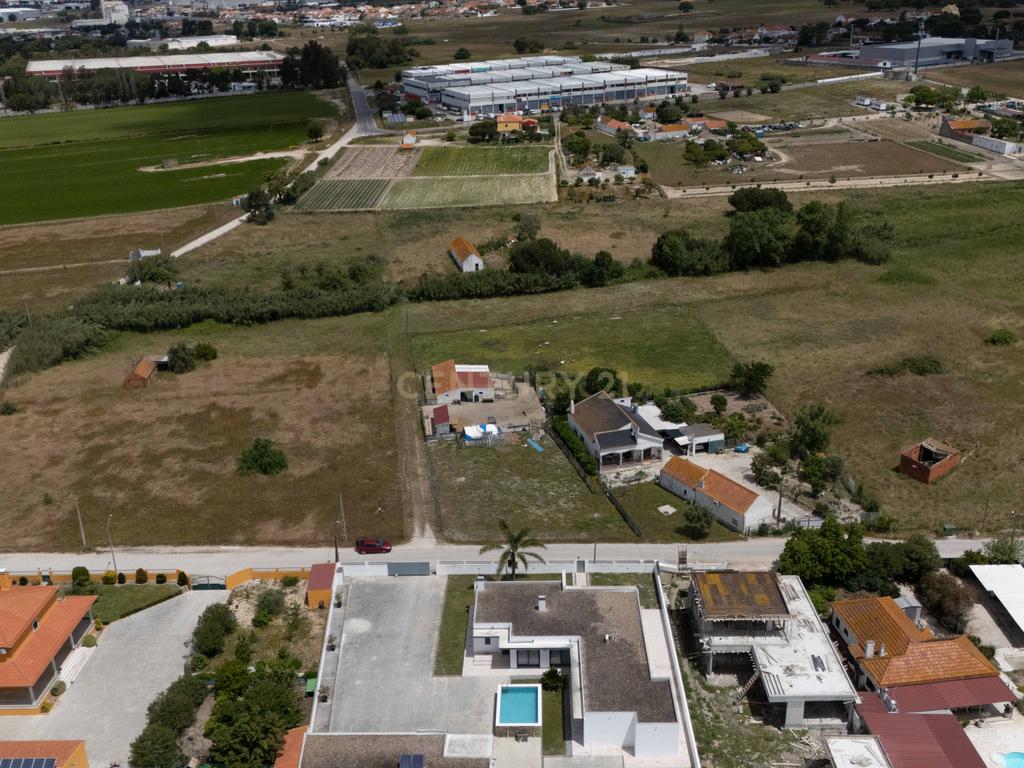 Moradia Térrea T4 no Montijo — Isolada, Moderna e com Piscina - Image 49