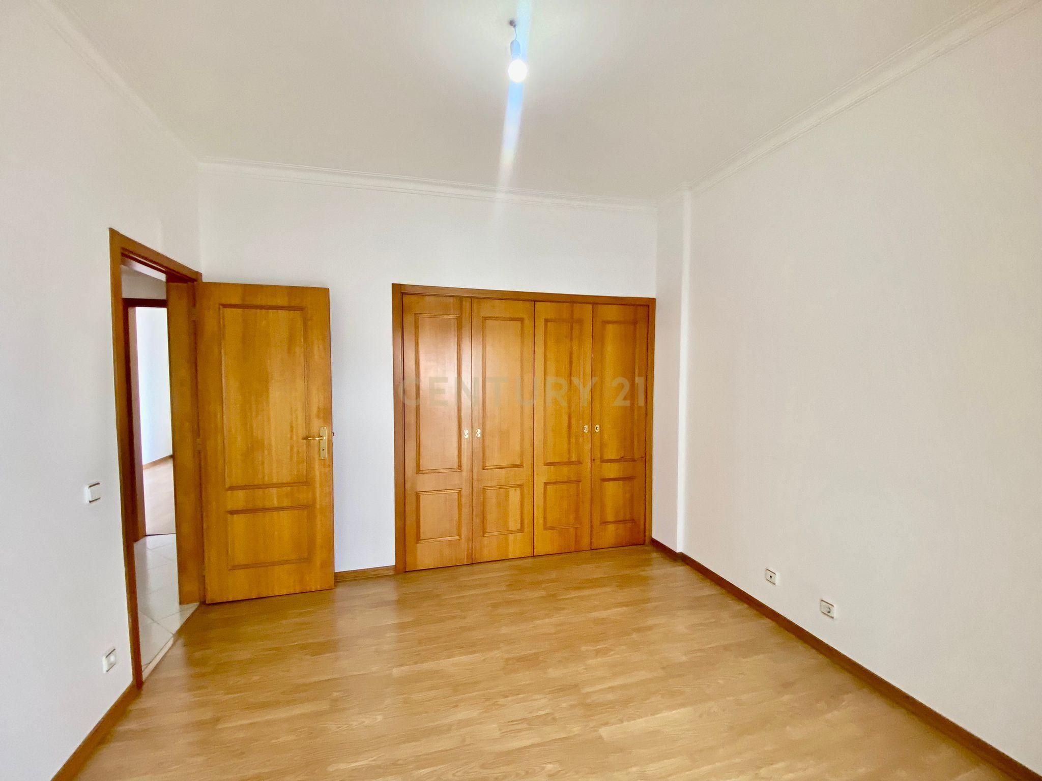 Apartamento T3 em Caldas da Rainha - Image 17