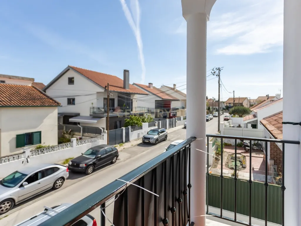 Moradia T3 na Quinta do Conde / Sesimbra com Excelente Localização - Image 26