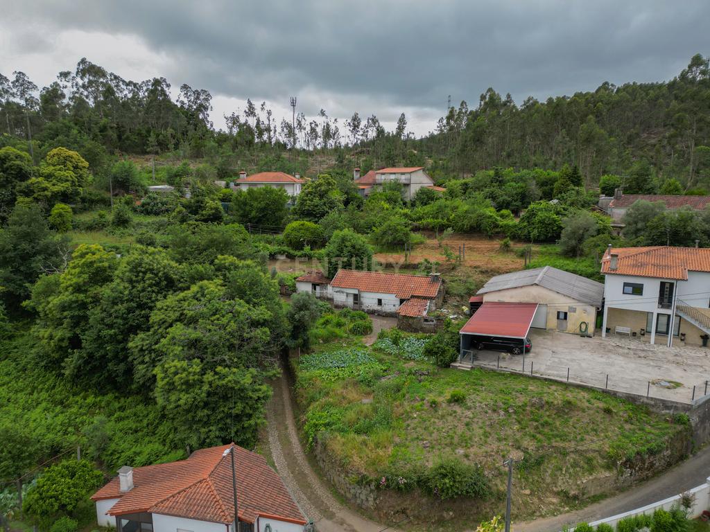 Casa em Ruínas com Jardim em Anais, Ponte de Lima - Image 20