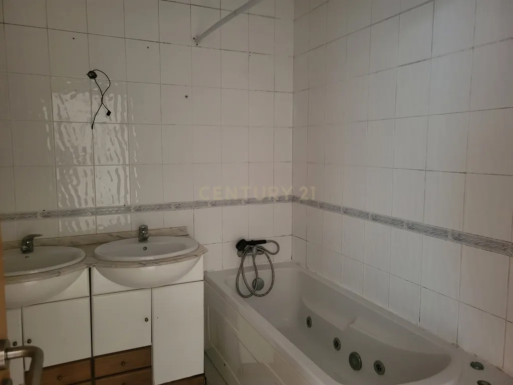 Apartamento T2 Azambuja - Image 17