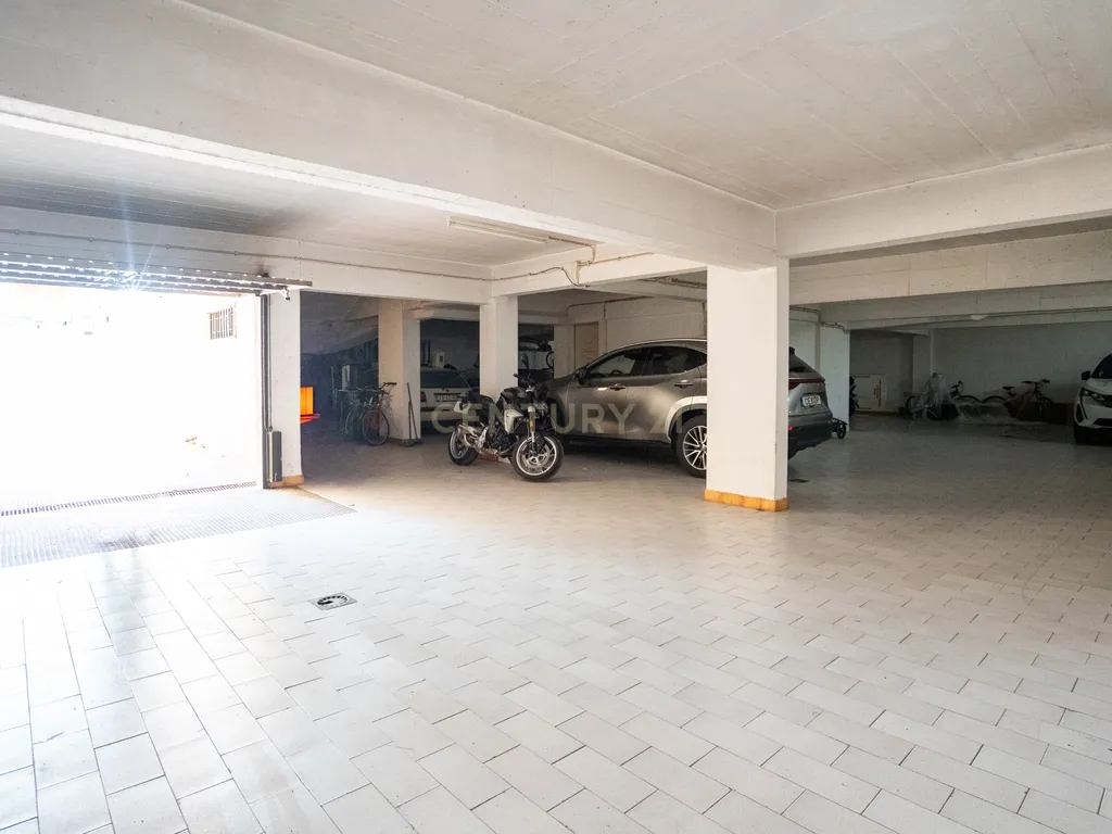 Fantástico Apartamento T2 Transformado em T3 na Parede – Próximo da Praia com estacionamento - Image 30