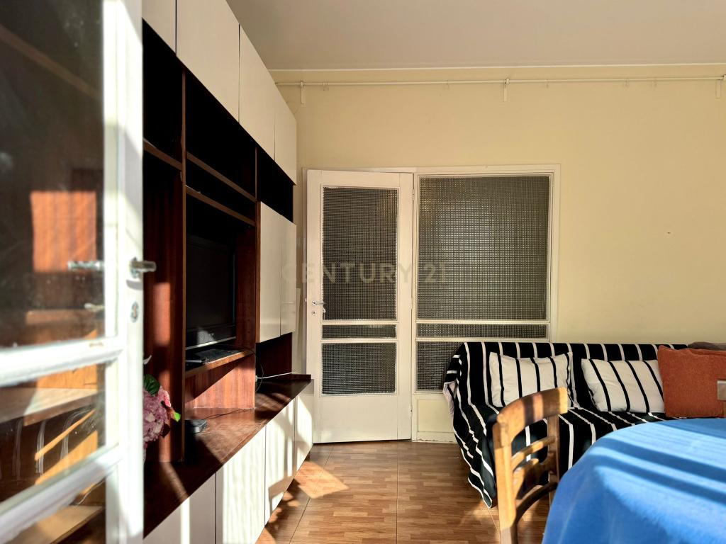 Fantástico Apartamento T2 com Varandas no Centro do Porto - Image 43