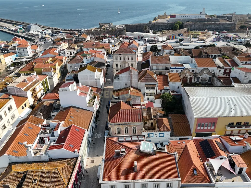 PRÉDIO PARA RECUPERAR, NO CENTRO HISTÓRICO DE PENICHE - Image 80